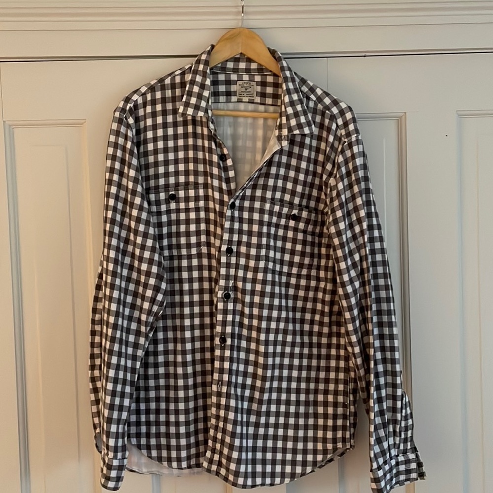 Mens 100% cotton buffalo check shirt. Classic and comfortable!